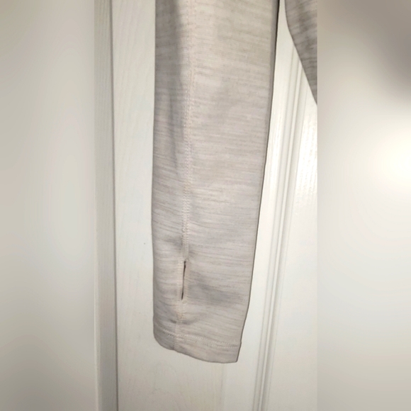 Zyia Cream Yoga Shawl XS - Picture 3 of 8